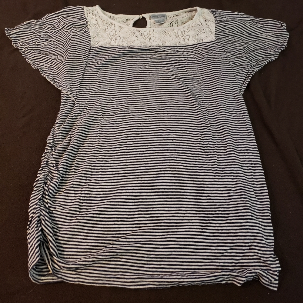 Striped Motherhood Maternity shirt with lace detai